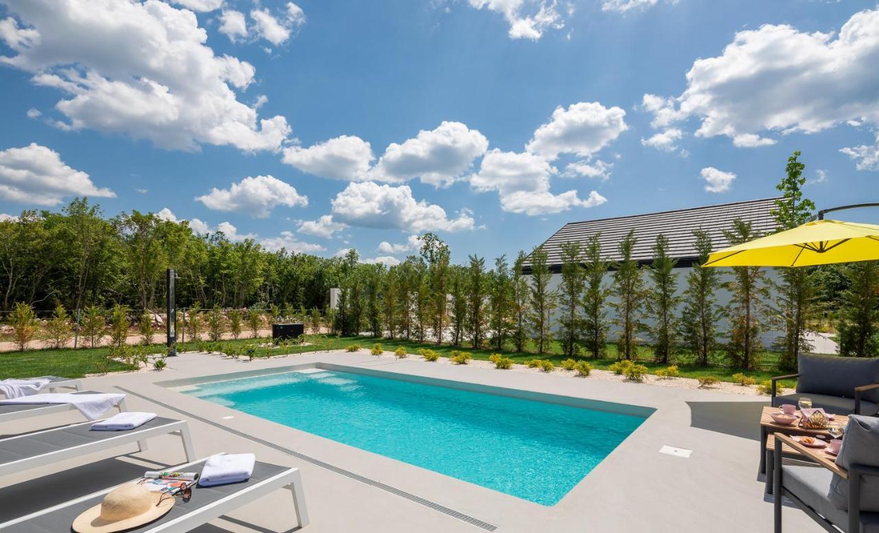 Bandelli Villas Oklaj Екстериор снимка