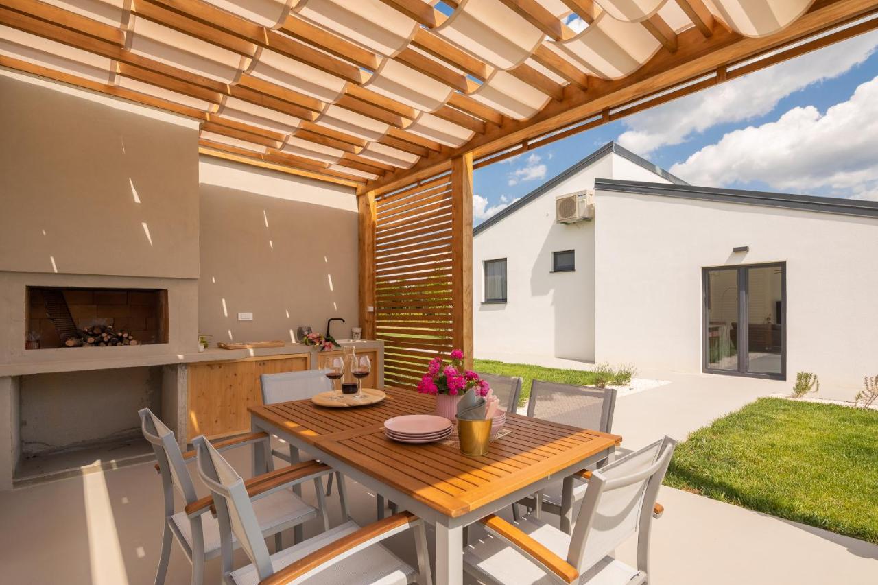 Bandelli Villas Oklaj Екстериор снимка