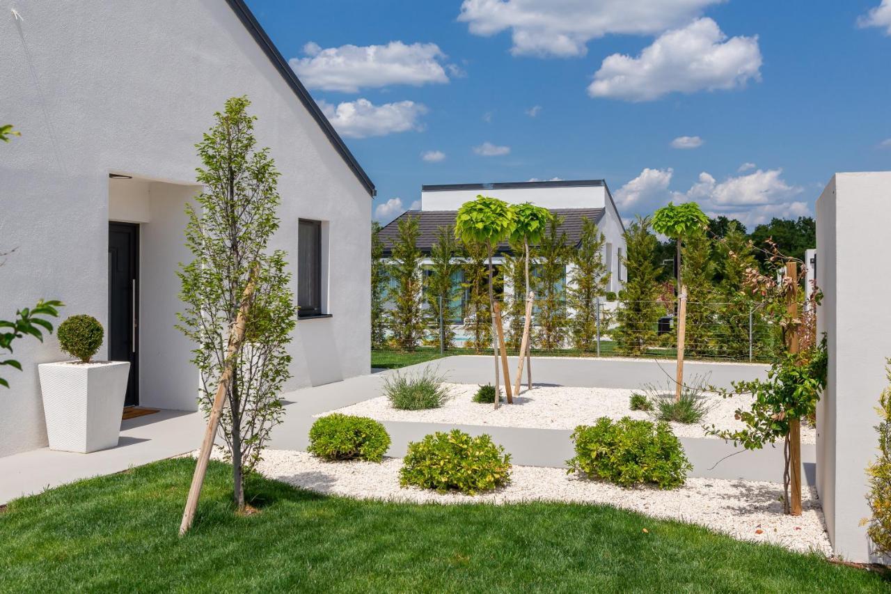 Bandelli Villas Oklaj Екстериор снимка