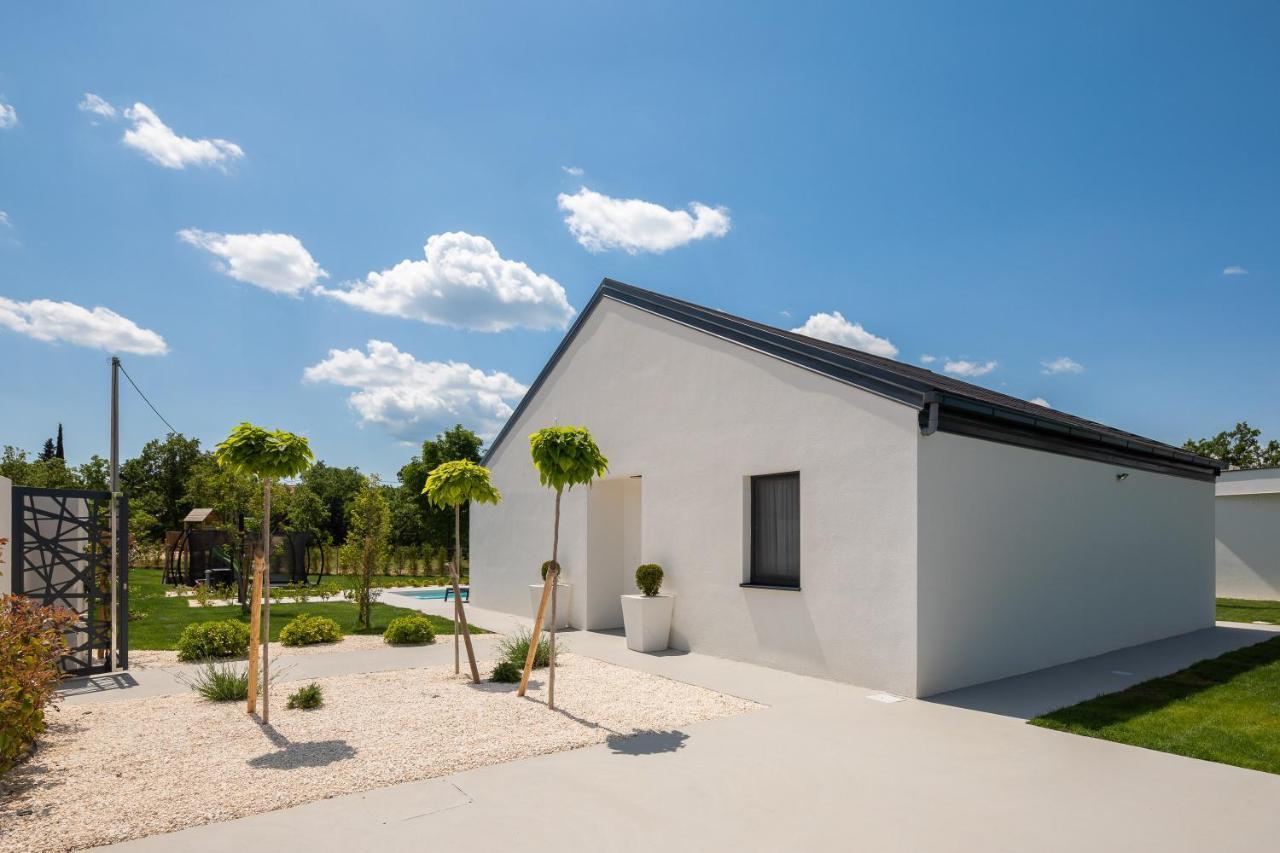 Bandelli Villas Oklaj Екстериор снимка
