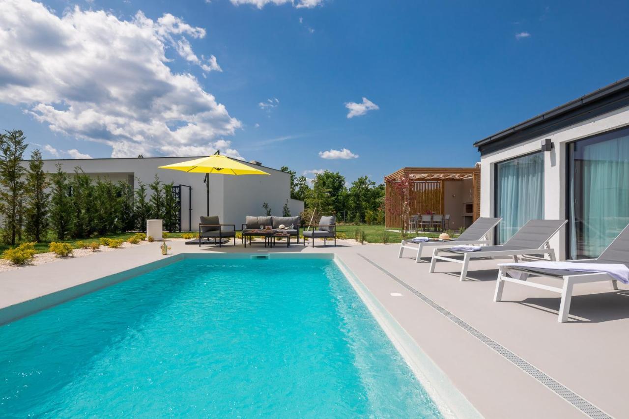 Bandelli Villas Oklaj Екстериор снимка