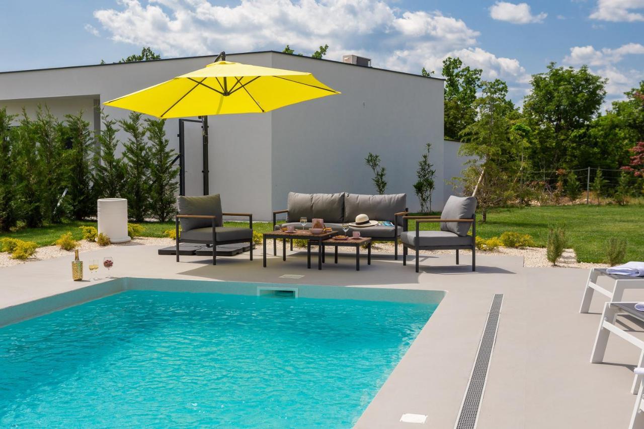Bandelli Villas Oklaj Екстериор снимка
