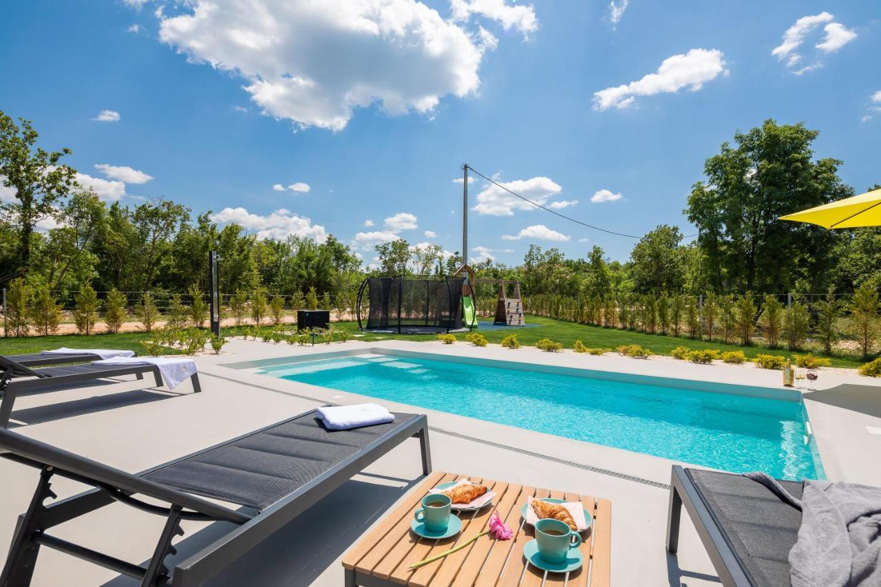 Bandelli Villas Oklaj Екстериор снимка